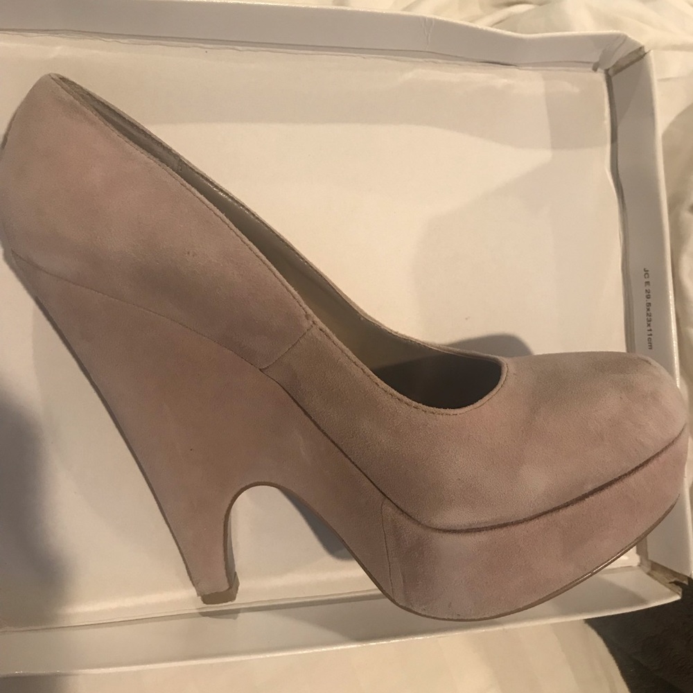 Steve Madden - Blush Suede Pumps - Size 8.5 - Picture 2 of 7